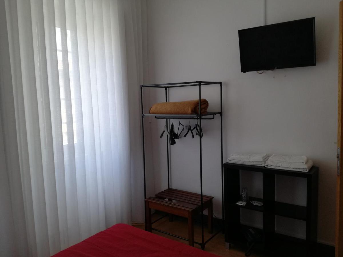 Hospedaria 5 Bicas Aveiro Esterno foto