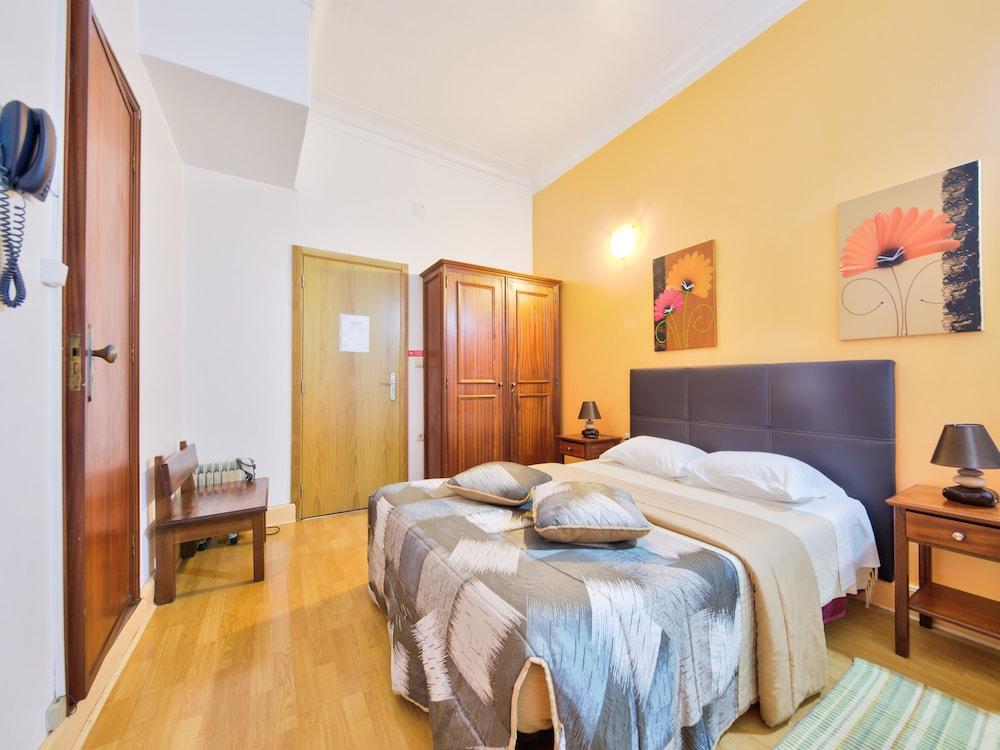 Hospedaria 5 Bicas Aveiro Esterno foto