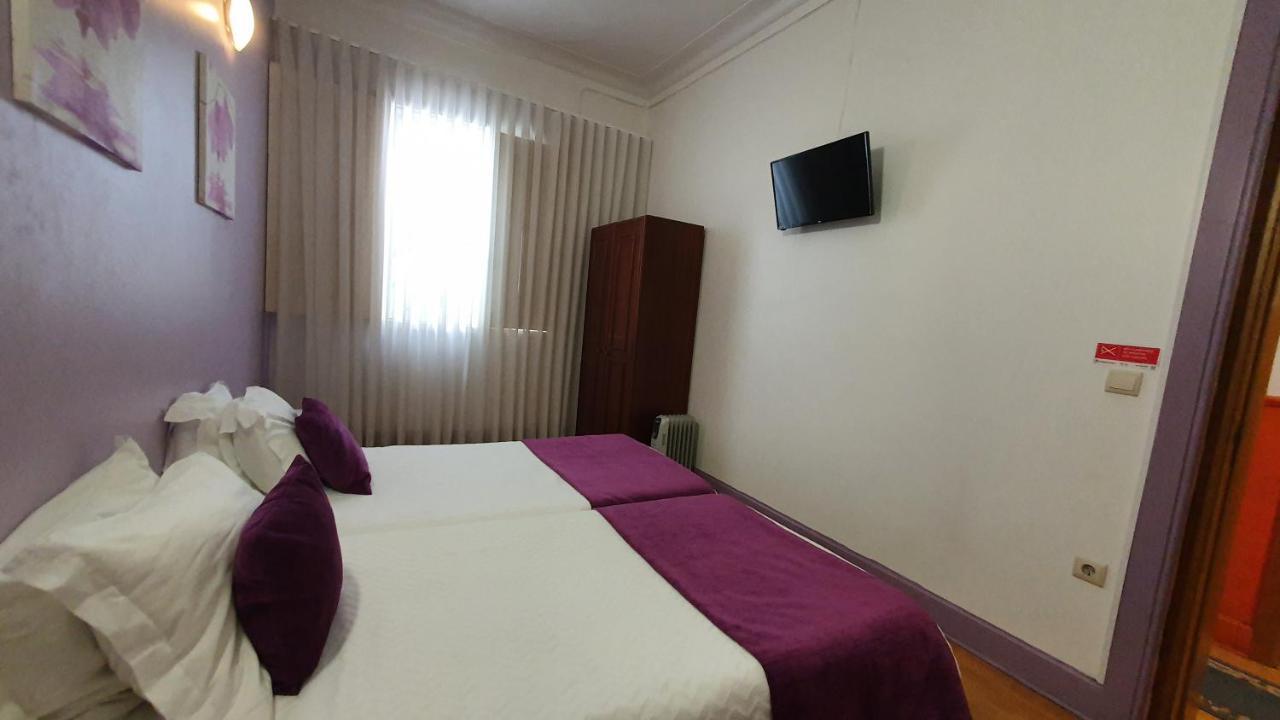 Hospedaria 5 Bicas Aveiro Esterno foto