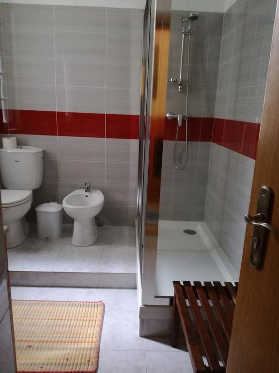 Hospedaria 5 Bicas Aveiro Esterno foto