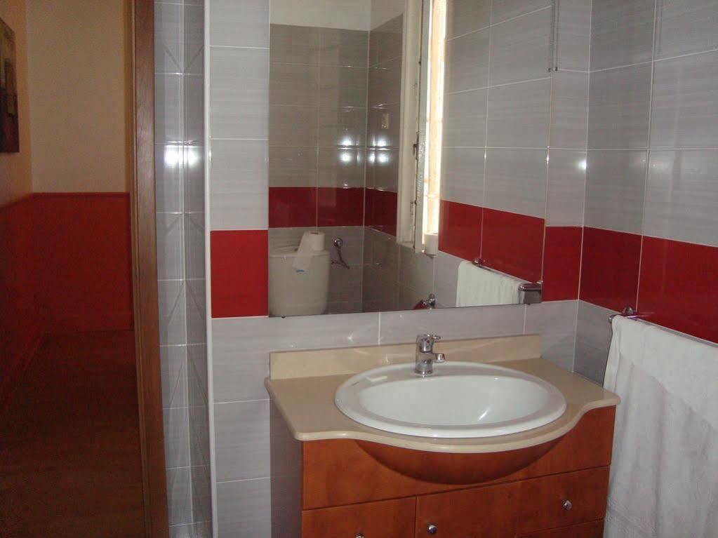Hospedaria 5 Bicas Aveiro Esterno foto