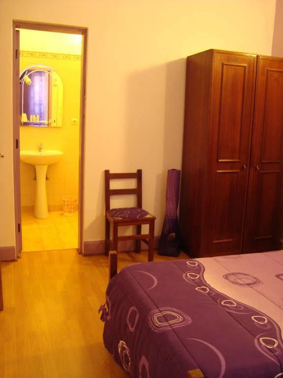Hospedaria 5 Bicas Aveiro Esterno foto